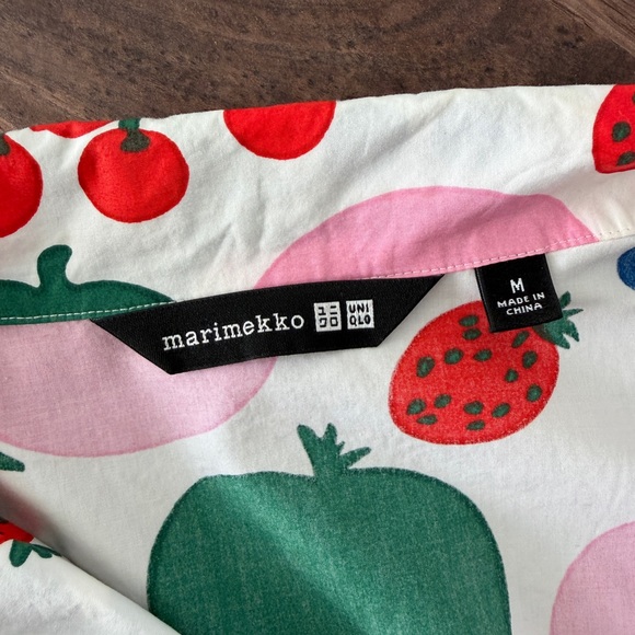 Uniqlo Marimekko Button Down Shirt - Picture 3 of 3
